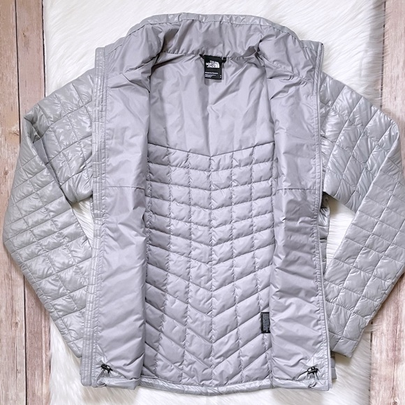 The North Face Women’s ThermoBall Eco Meld Grey Jacket - Picture 4 of 9